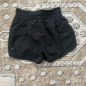 Lululemon Track That High-Rise Lined shorts 3"